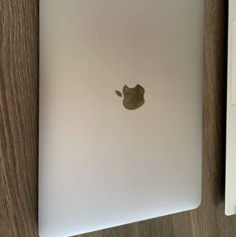 99新苹果电脑pro 8+256 i5处理...