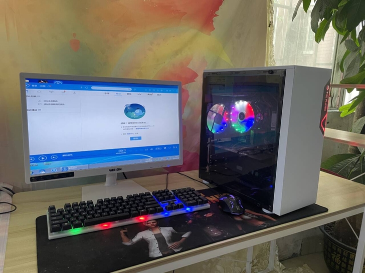 40万跑分i7游戏台式电脑主机，吃鸡高配电...