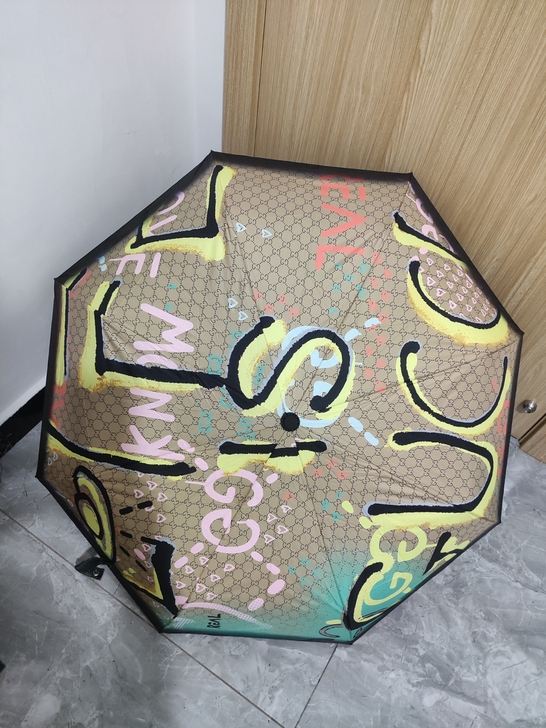 高端Gucci礼盒伞，非常漂亮的一款高档伞...