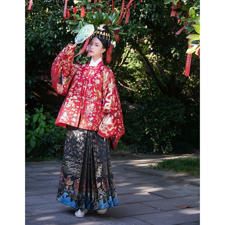 明缘轩汉服 馥枝结彩 满地金 明制马面裙