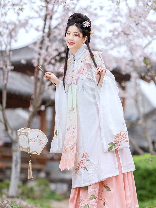 花朝记月夕无云肩