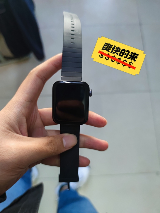 小米手表  换新的   过保  轻微使用痕...