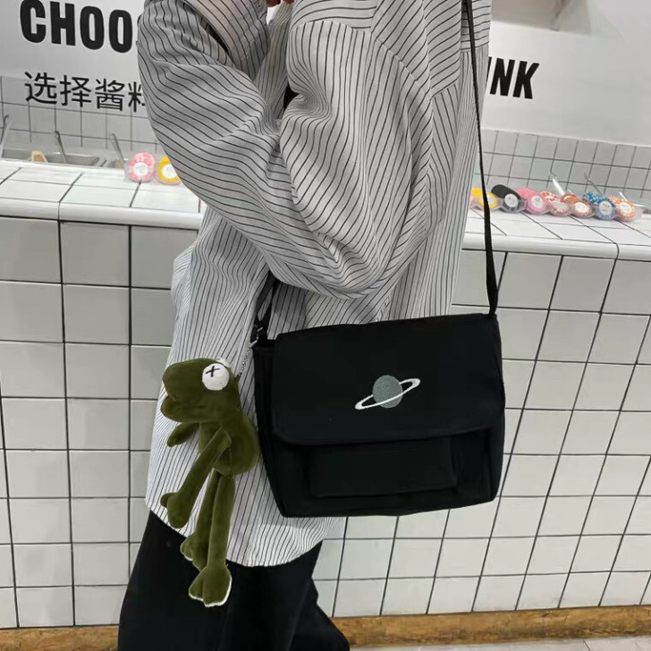 小包包女2021新款潮斜挎百搭单肩ins风...
