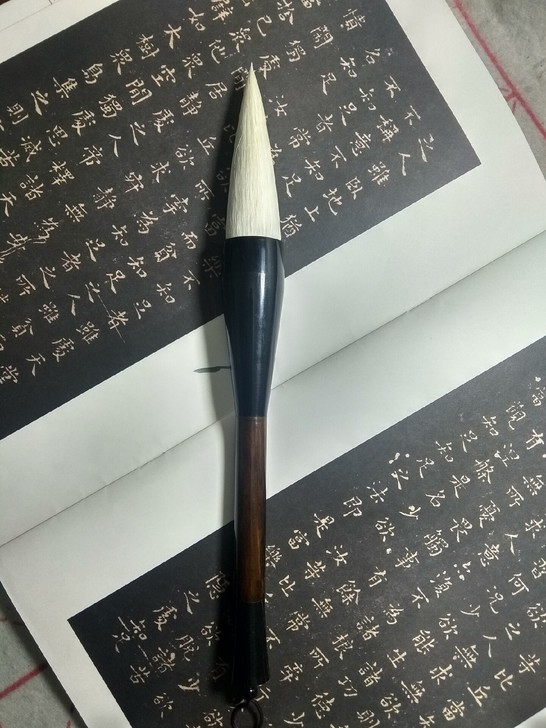 大斗笔，羊毫，出锋7.6，口径2.3，