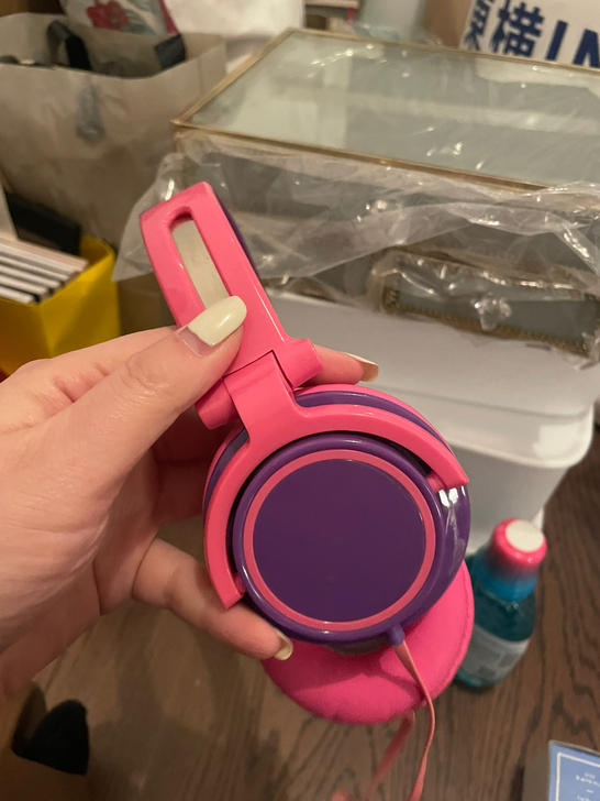 粉嫩耳机,买过几乎没用过