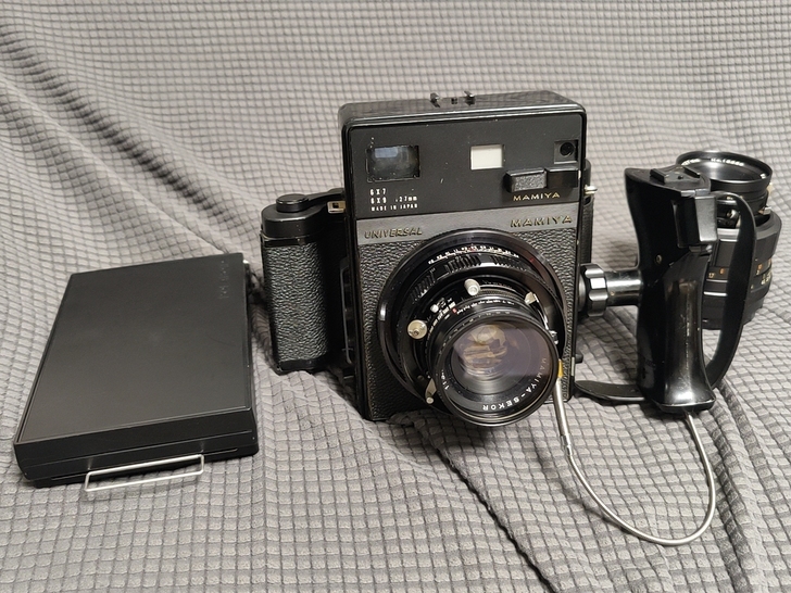 mamiya universal 新闻机 ...