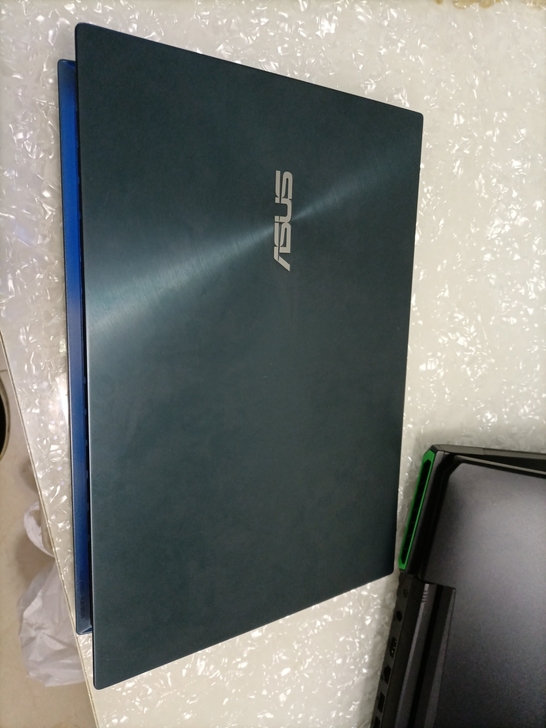 华硕灵耀X2 DUO，国行原装，i7处理器。