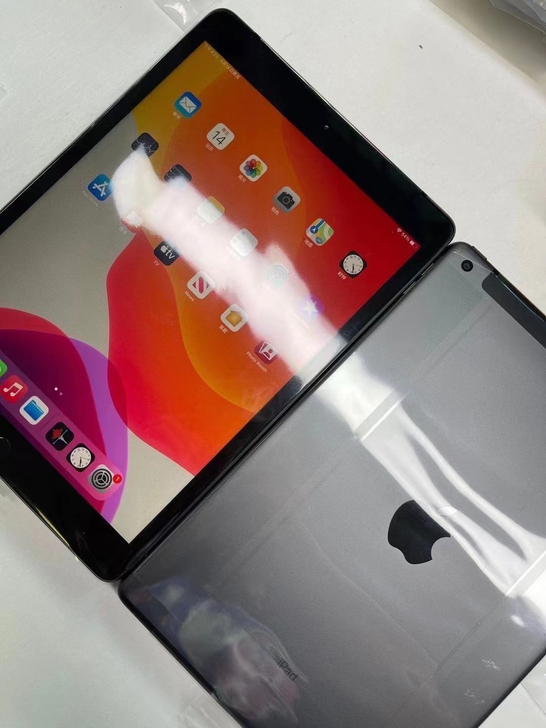 全新iPad 2020 128G  WIF...