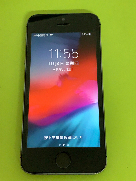 个人闲置苹果5s,16g,黑色功能全部正常...