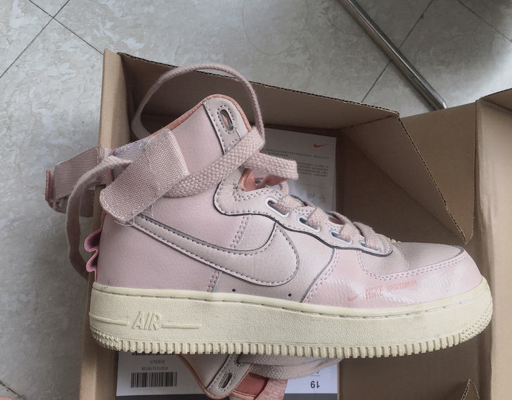 专柜正品nike af1运动鞋,原价548元