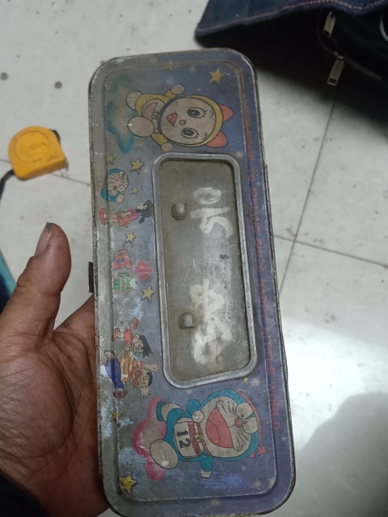 老铁文具盒