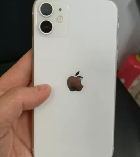 苹果11   128G  白色系统版本13...