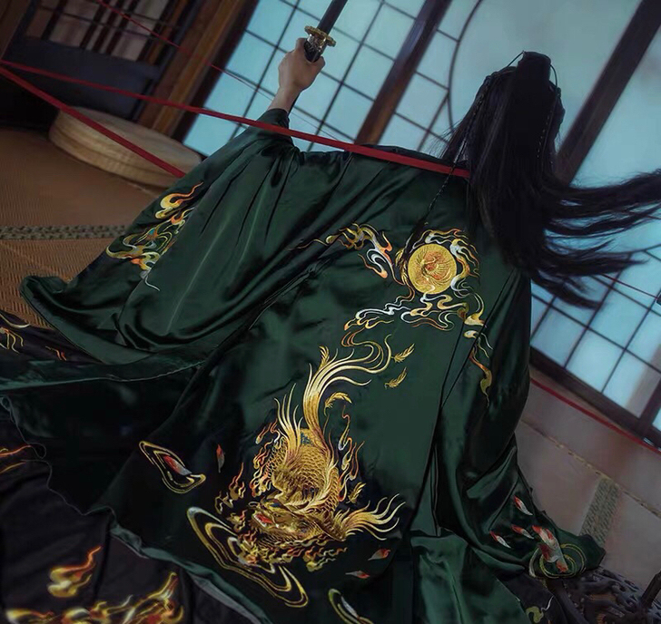 序绘汉服已绝版，99新，码买错了只穿过一次...