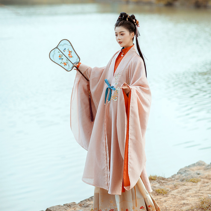 【出租】【喜上眉梢】花朝记汉服立领梅花刺绣...