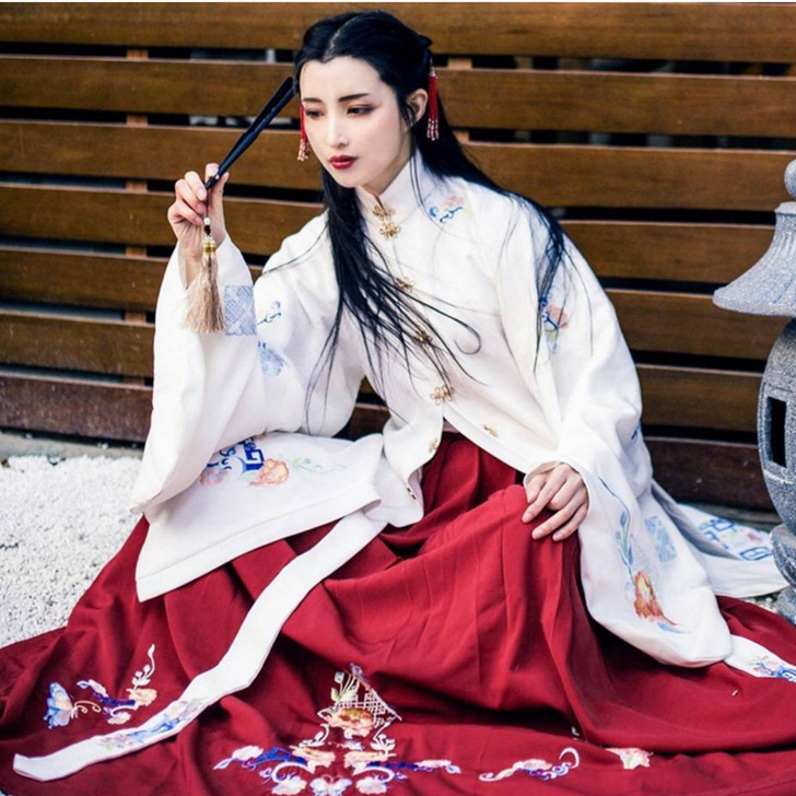 司南阁画屏秋冬款明制立领汉服重工刺绣长袄齐...