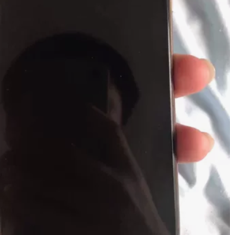 11proMax美版卡贴除了后壳换了其他全...