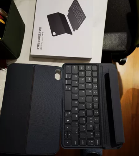 ipad mini6分体式键盘，99成新。...