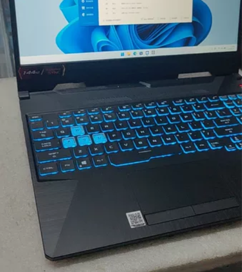 华硕飞行堡垒9游戏本十一代i7 11800...
