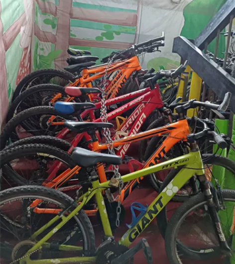 大量二手自行车出售,180一个任选,限重庆...