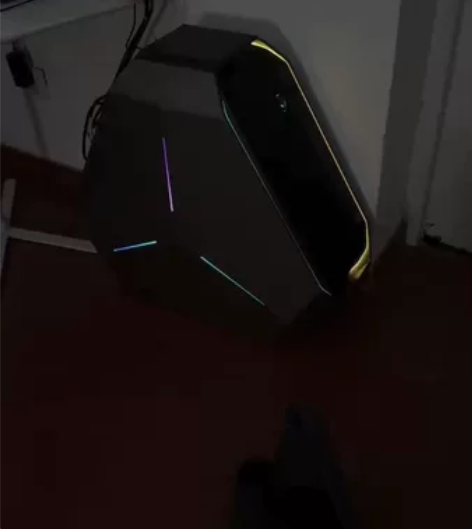 戴尔 外星人大三角area-51 R5...