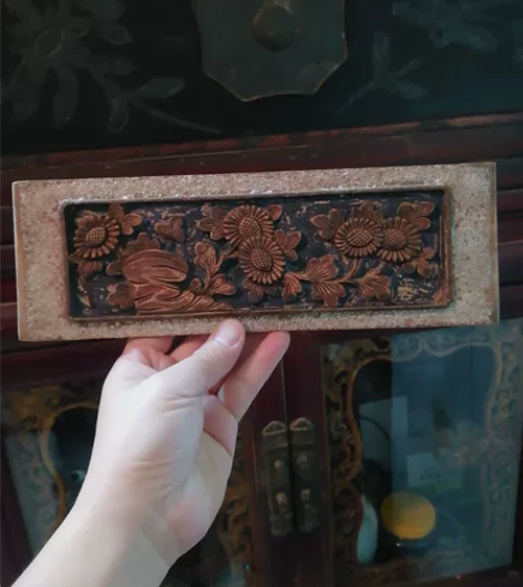 木雕菊花图案板,工艺佳,细腻,全品相,喜欢...