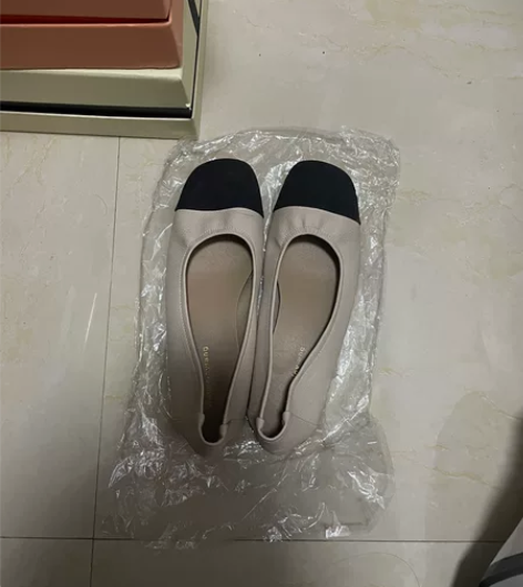 拼色平底单鞋 感兴趣的话点“我想要”和我私...