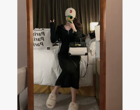 YUKISS 黑色加厚连帽连衣裙女冬季韩系...