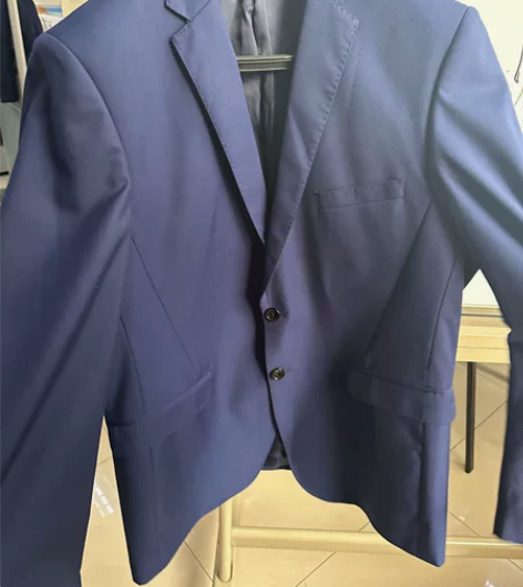 大码男士全新西服一件,4XL190,有需要...