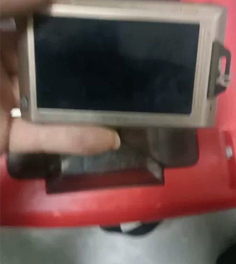 索尼数码照相机,功能正常 储存东西多了会卡...