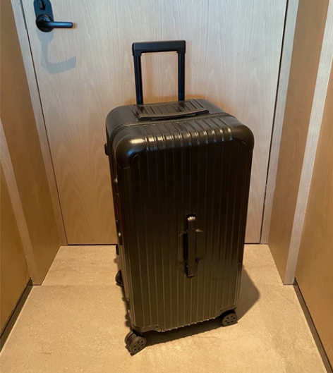 美旅黑色旅行箱 30寸 全新的 本来打算...