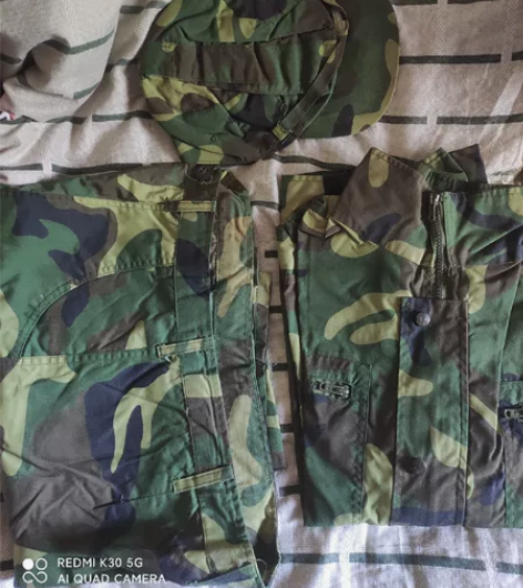 全新迷彩服一套,没有型号,衣服里面也没有,...