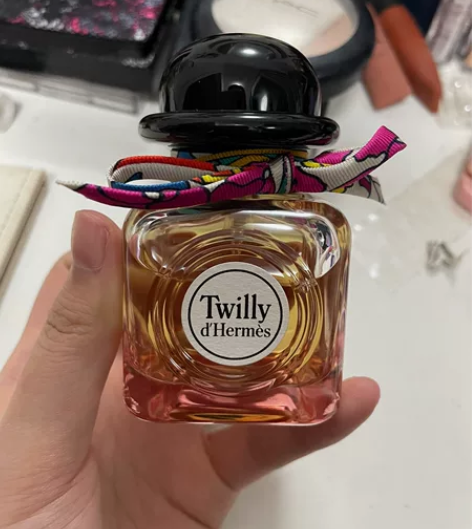 正品!!! Hermes Twilly 爱...