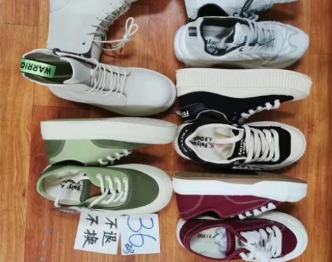飞跃帆布鞋棉鞋板鞋休闲鞋,尺码成色如图,帆...