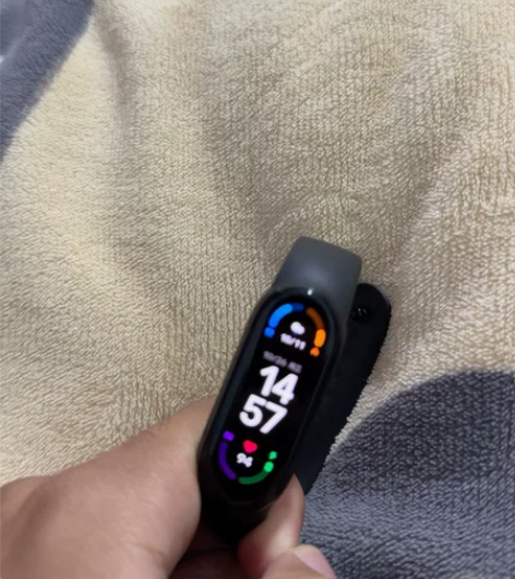 小米手环6NFC版本 感兴趣的话点“我想要...