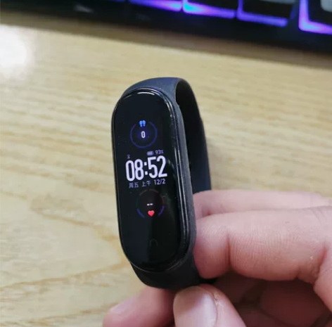 小米手环5NFC顶配版本,买了两年,没用过...