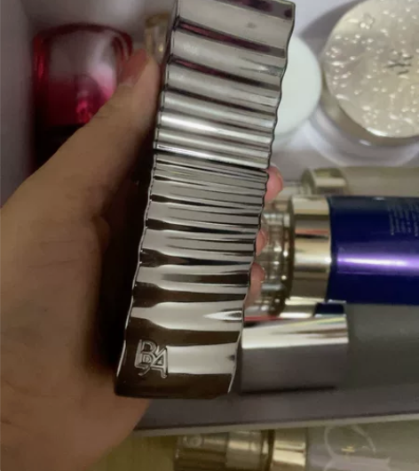 pola黑ba精华 感兴趣的话点“我想要”...