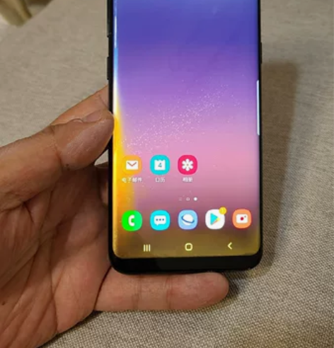 三星s8 功能完美,就屏幕带印,三网4g...