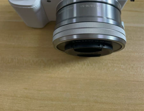 索尼 A5100  16-50 微单，成色...