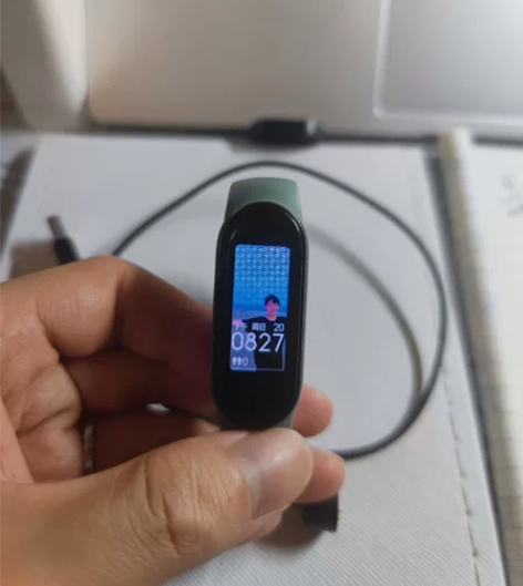 小米手环5 微瑕 诚心出  有兴趣私 感兴...