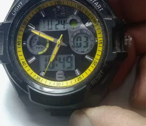 闲置的学生电子手表，，所有功能正常，，就是...