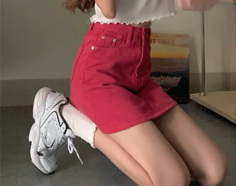 夏季新款红色牛仔短裙女包臀甜辣风百搭半身裙...