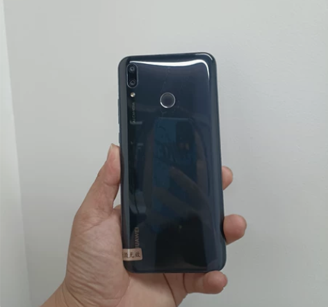 低价出售华为畅享9plus手机，4+128...