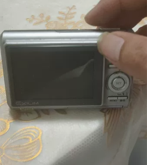 卡西欧EX-Z75数码相机CCD传感器72...