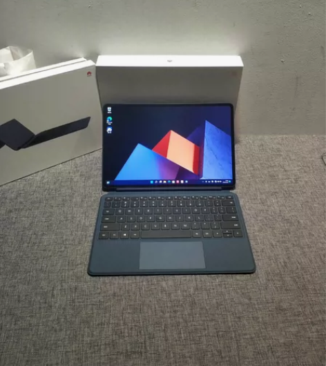 华为matebook e2022款 11代...