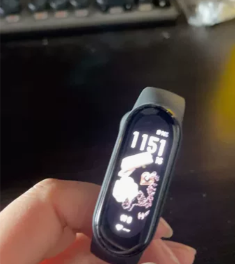 小米手环6 99新 感兴趣的话点“我...