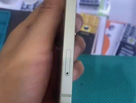 苹果12绿色国行128,双卡5G,电89,...