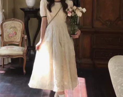 最小的海自制圆领连衣裙女夏季新款法式温柔风...