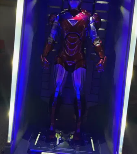 中动玩具正版漫威十周年纪念版钢铁侠全息格纳...