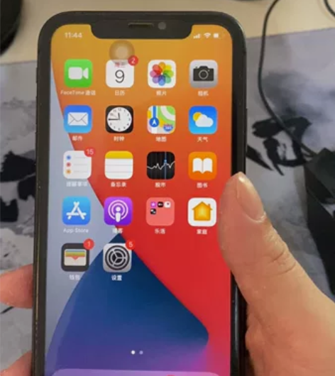 苹果 iPhone 11，64G   99...