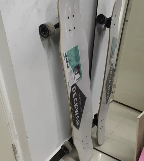 滑板可议价 品牌型号:DECKWAR 磨...
